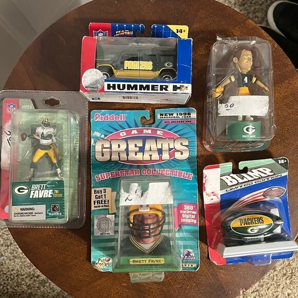 🔥🔥 “NIB” GREEN BAY PACKERS Brett Favre Collectibles Memorabilia Bundle Set 🔥 - Picture 1 of 11
